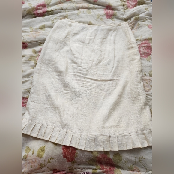 Ecologie White Irish Linen Embroidered Skirt - Picture 3 of 7